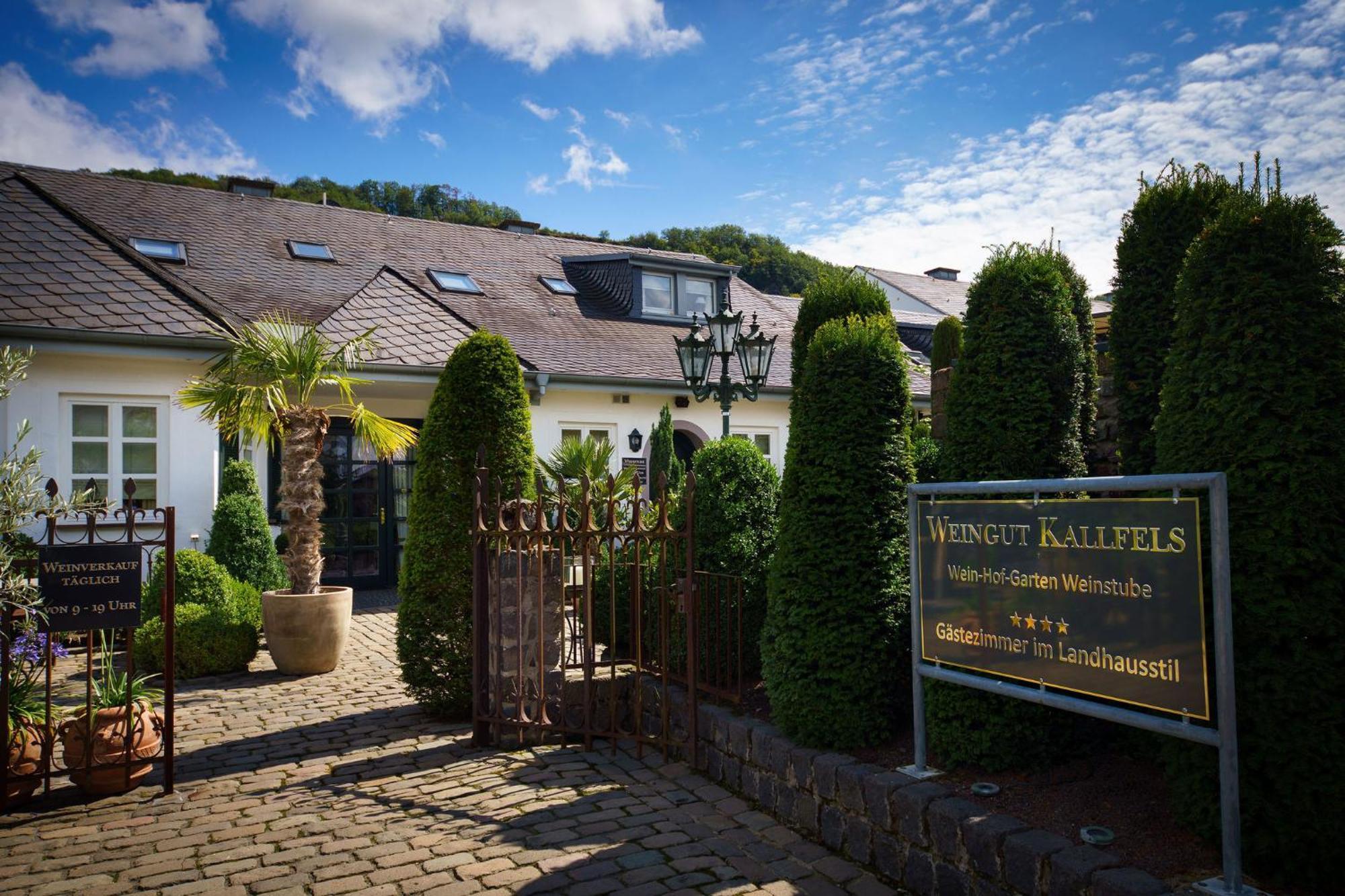 Wein Und Landhaus Kallfels Krov Bagian luar foto